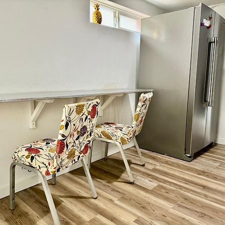 Private Room Tiny With Shared Bathroom Near Seatac Airport And Downtown Сіетл Екстер'єр фото